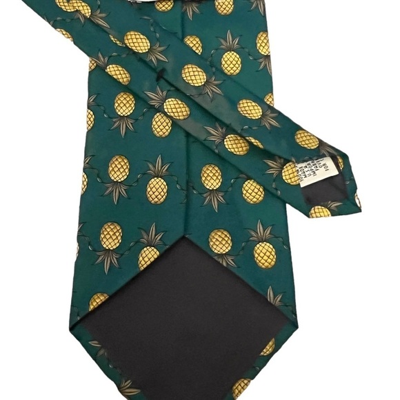 GAP Green & Yellow Pineapple Print Tie - Picture 3 of 4